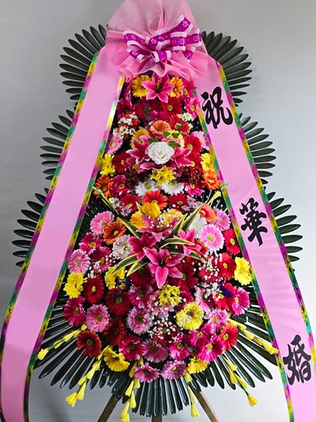 베네치아웨딩부페 가장 인기있는 3단화환 기본형